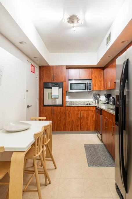 Amazing Apartment On The Beach Hollywood Buitenkant foto