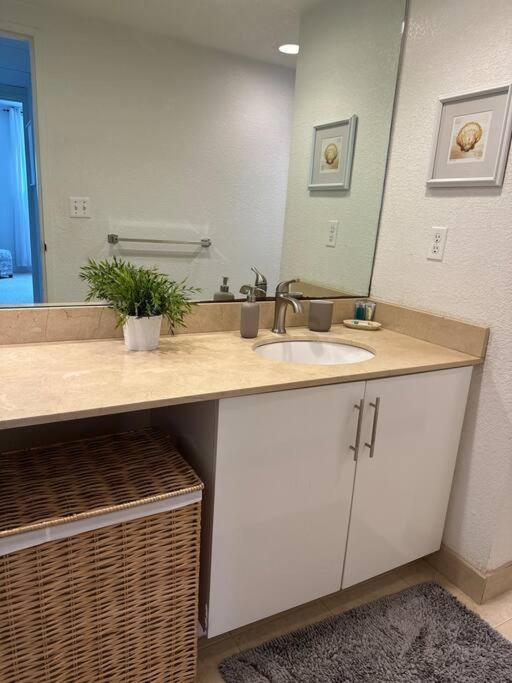 Amazing Apartment On The Beach Hollywood Buitenkant foto